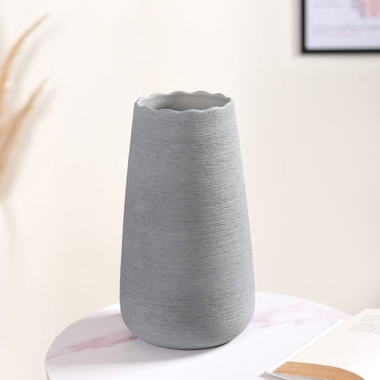 Minimalistic Textured Vase